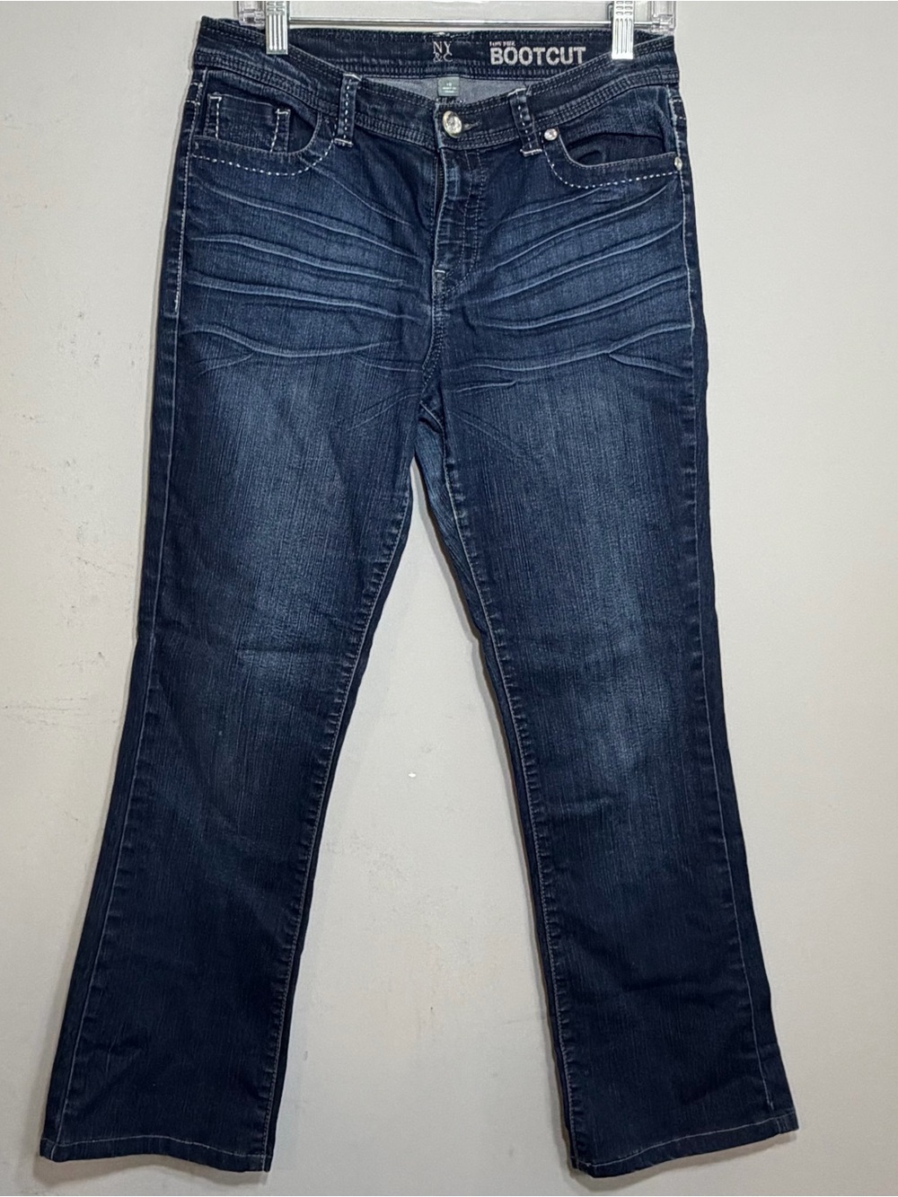 New York & Co NY&C low rise dark wash bootcut jeans size 10